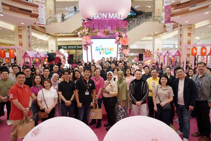 &quot;SENYUM TOUR&quot; CELEBRATES CUSTOMERS BY CREATING SMILES AND  CONNECTING HEARTS