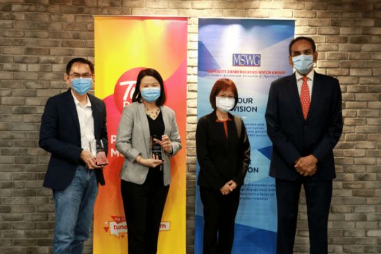 Tune Protect Celebrates Its Win of Two Awards In the MSWG-ASEAN Corporate Governance Award 2019, namely the Excellence Award for CG Disclosure (Market Cap between RM300 million to RM1 billion) and Merit Award for Most Improved CG Disclosure.  Left to right: How Kim Lian, Chief Financial Officer of Tune Protect; Koot Chiew Ling, Chief Corporate Development &amp; Investor Relations of Tune Protect Group Berhad; Linnert Hoo, Head, Research &amp; Corporate Monitoring of MSWG and; Devanesan Evanson, Chief Executive Officer of MSWG 